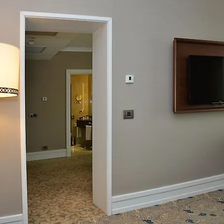 Rotta Hotell 5*
